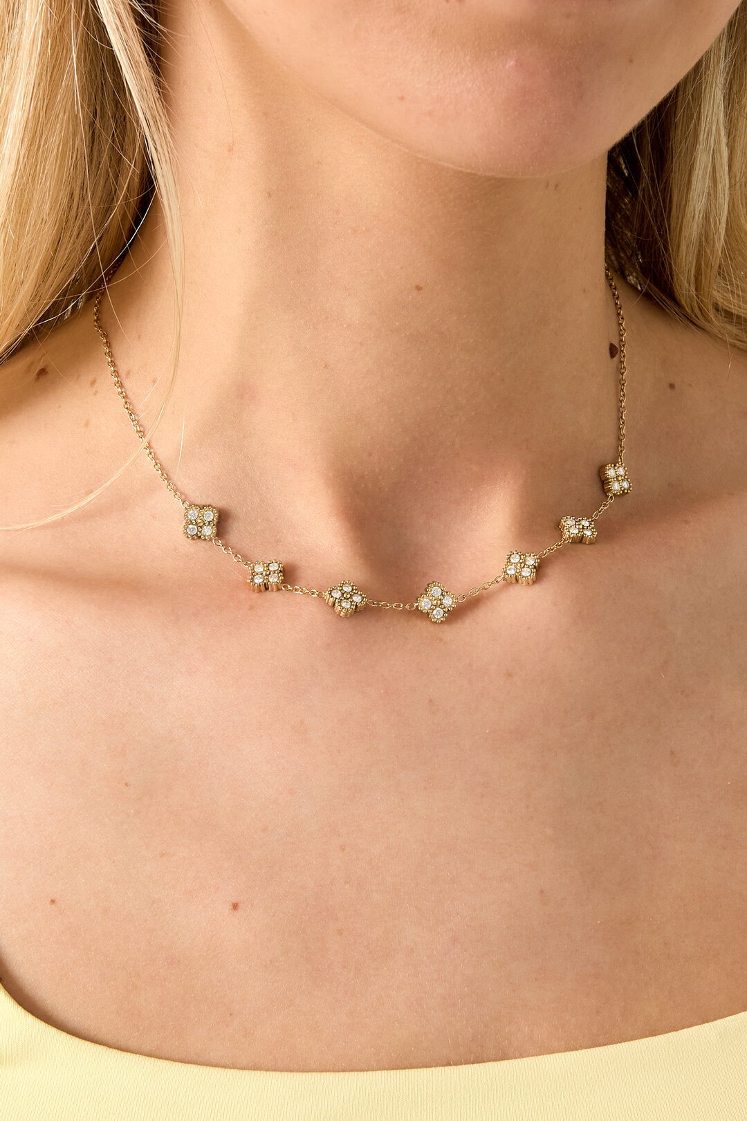 Collar Quadrifogli · tréboles de circonitas en acero dorado — vista 2