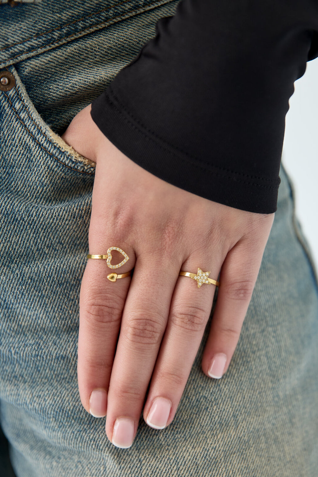 Anillo Stella · estrella de circonitas, acero dorado — vista 2