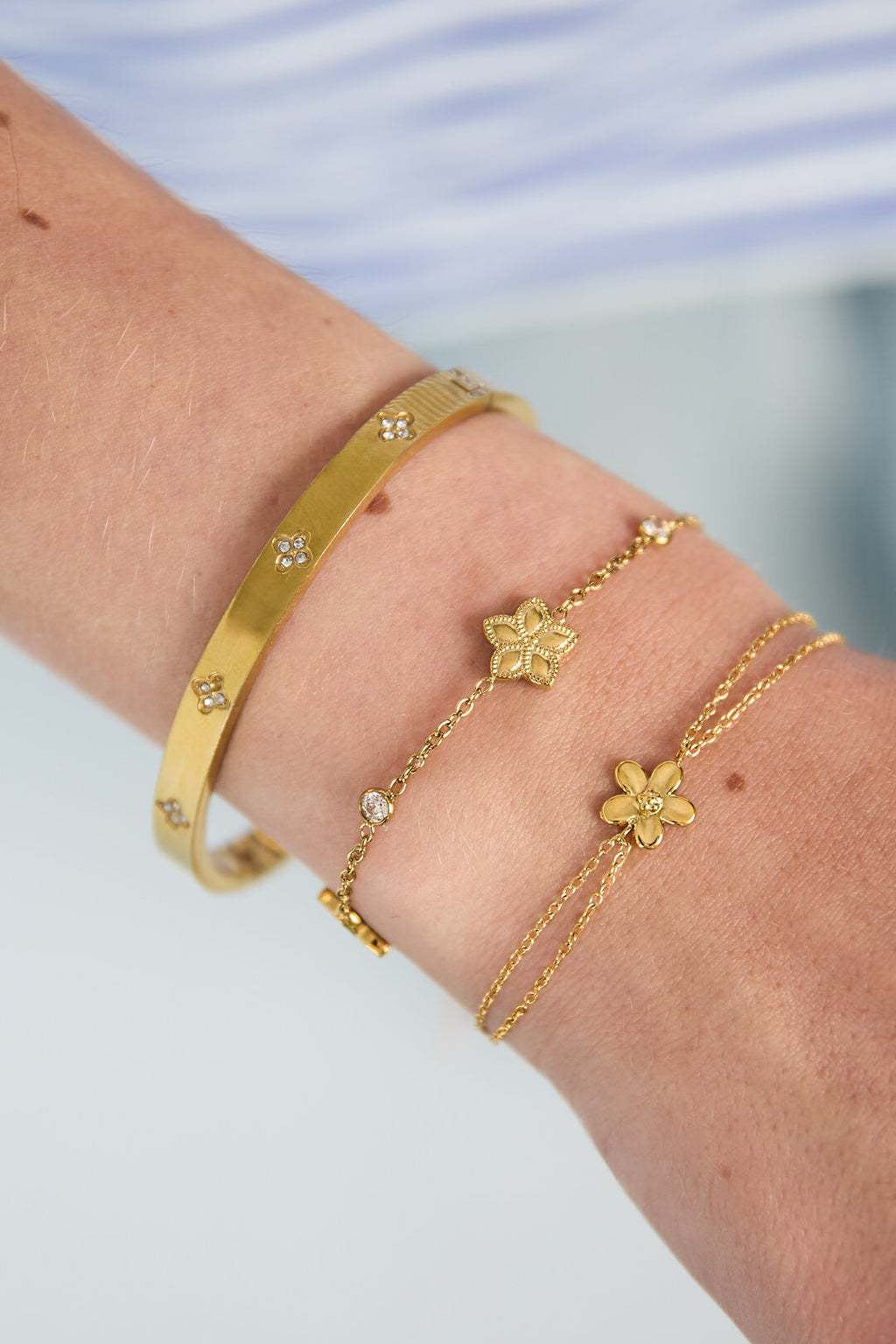 Pulsera Fiore · flores y circonitas — vista 2