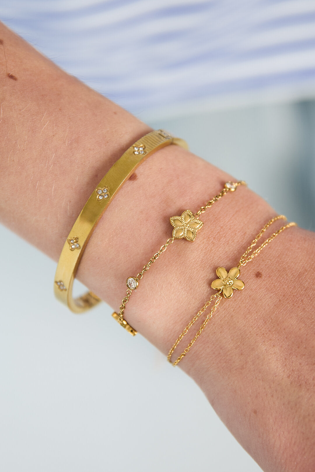 Pulsera Fiore · flores y circonitas — vista 2